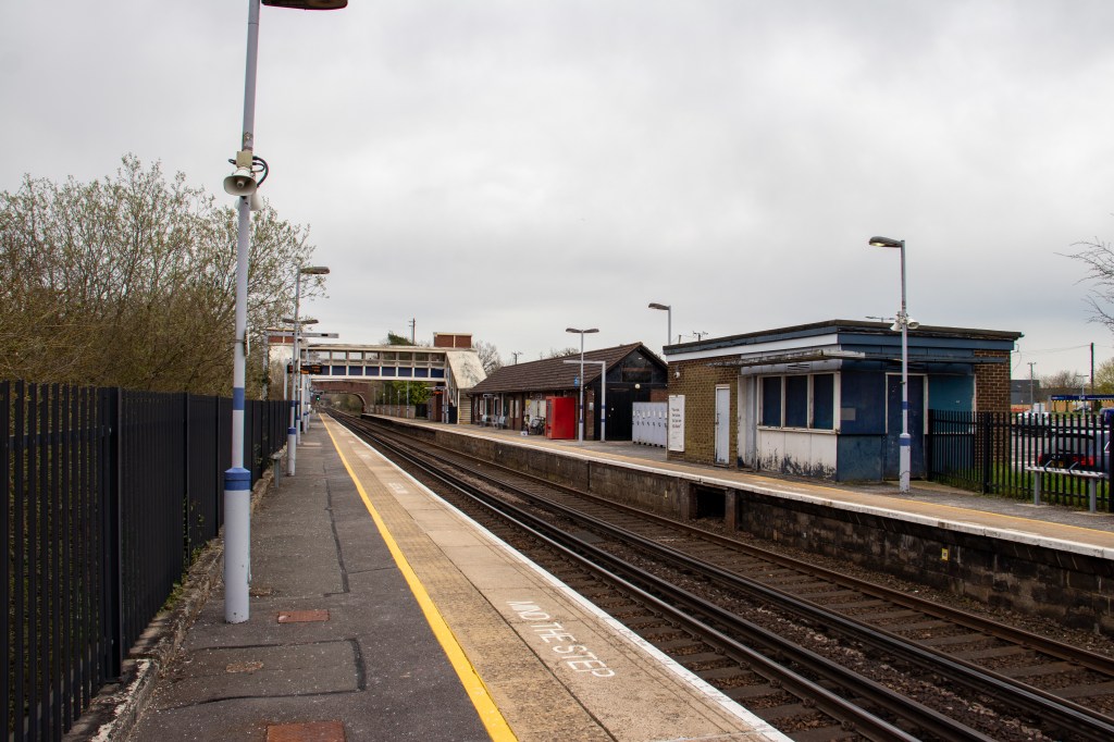staplehurst railway station