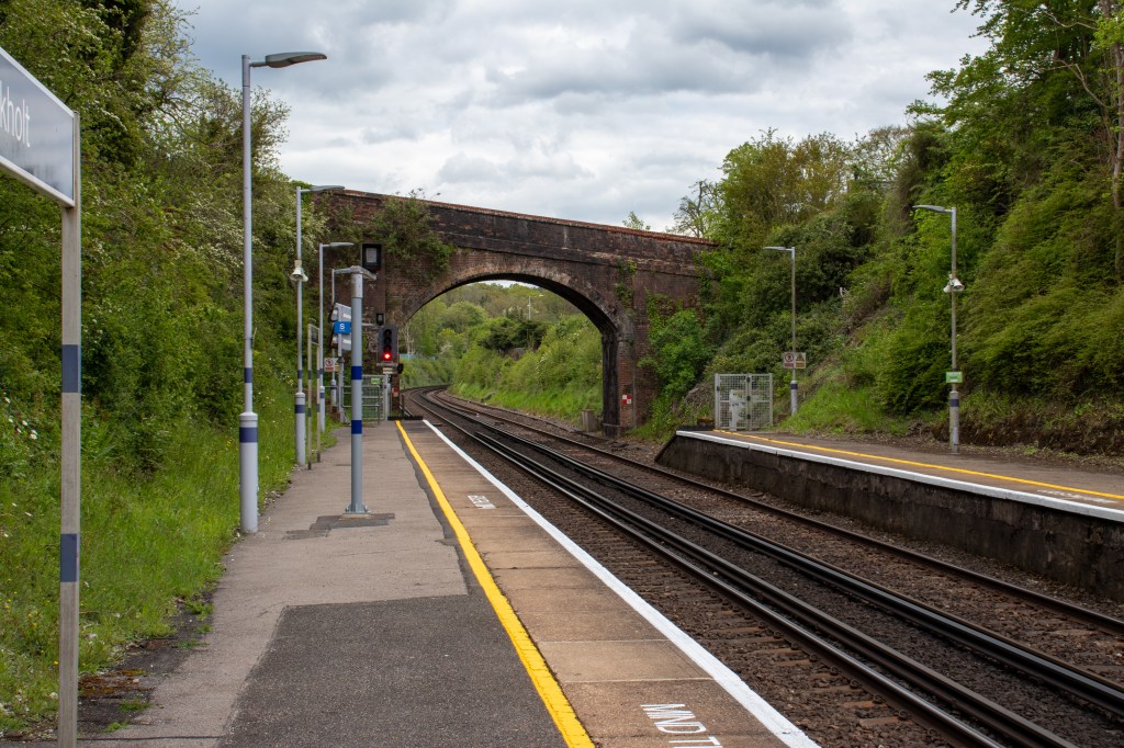 Knockholt railway station road bridge