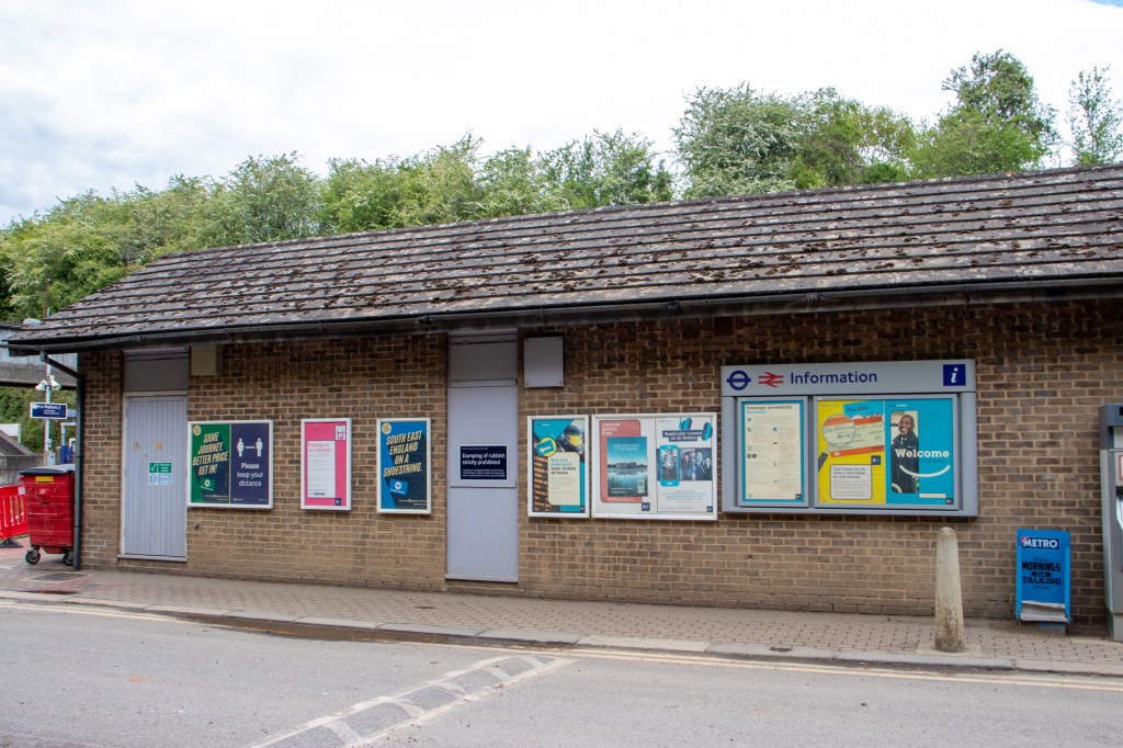 Knockholt railway station